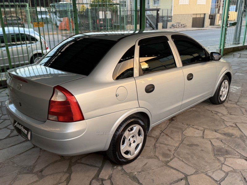 CORSA 1.0 MPFI MAXX SEDAN 8V GASOLINA 4P MANUAL - 2004 - CAXIAS DO SUL