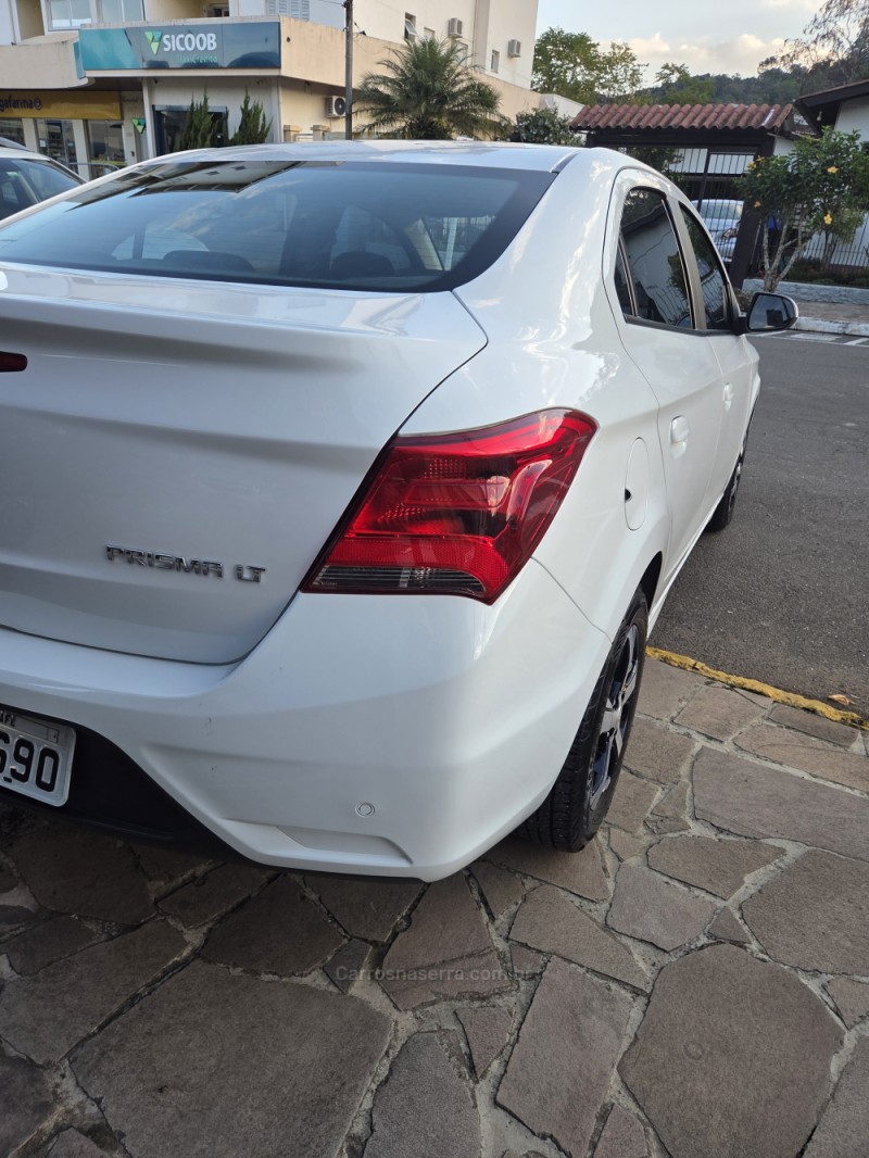 PRISMA 1.4 MPFI LT 8V FLEX 4P MANUAL - 2017 - PICADA CAFé