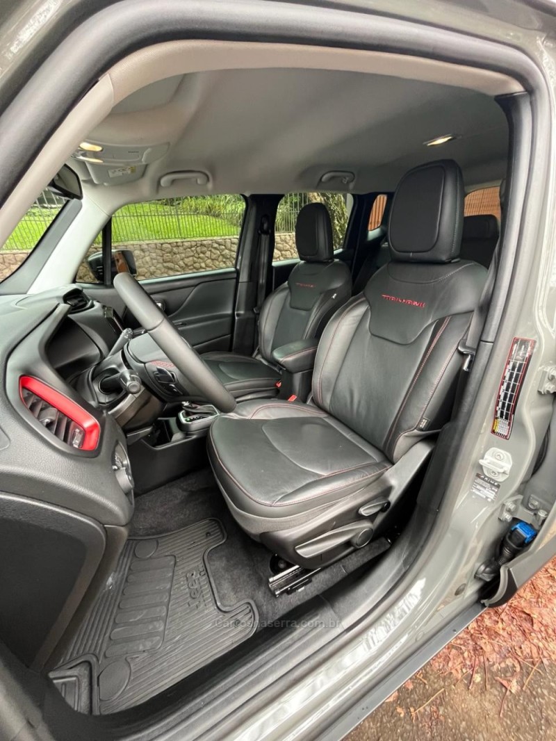 RENEGADE 1.3 TRAILHAWK T270 16V TURBO FLEX 4X4 4P AUTOMÁTICO - 2023 - ERECHIM