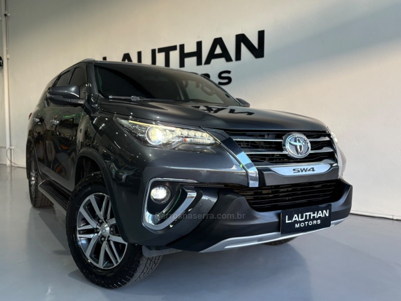 hilux sw4 2.8 srx 4x4 7 lugares 16v turbo intercooler diesel 4p automatico 2019 novo hamburgo