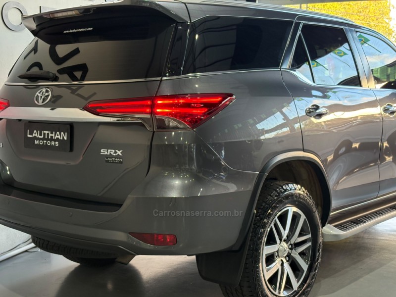 HILUX SW4 2.8 SRX 4X4 7 LUGARES 16V TURBO INTERCOOLER DIESEL 4P AUTOMÁTICO - 2019 - NOVO HAMBURGO