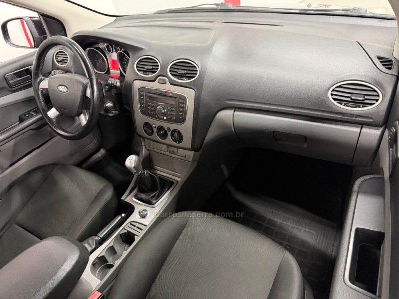 FOCUS 1.6 GLX 16V FLEX 4P MANUAL - 2013 - CAXIAS DO SUL