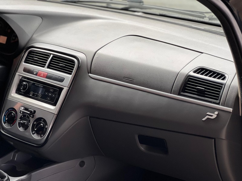 PUNTO 1.4 ATTRACTIVE 8V FLEX 4P MANUAL - 2011 - BENTO GONçALVES