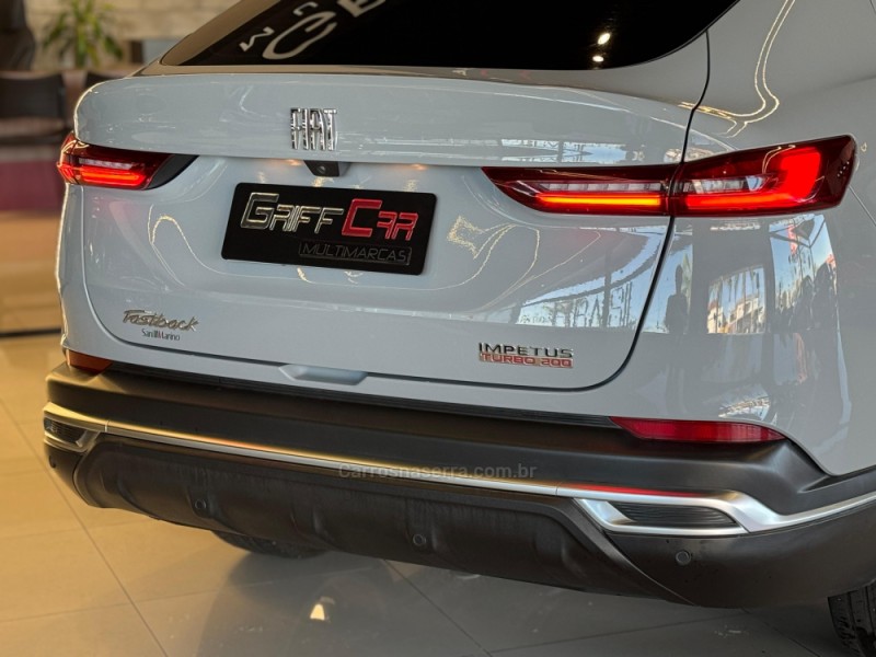 FASTBACK 1.0 IMPETUS 200 TURBO FLEX 4P AUTOMÁTICO - 2023 - DOIS IRMãOS