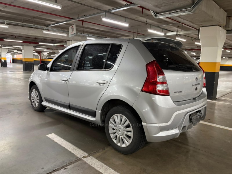 SANDERO 1.6 PRIVILÉGE 8V FLEX 4P AUTOMÁTICO - 2012 - CAXIAS DO SUL