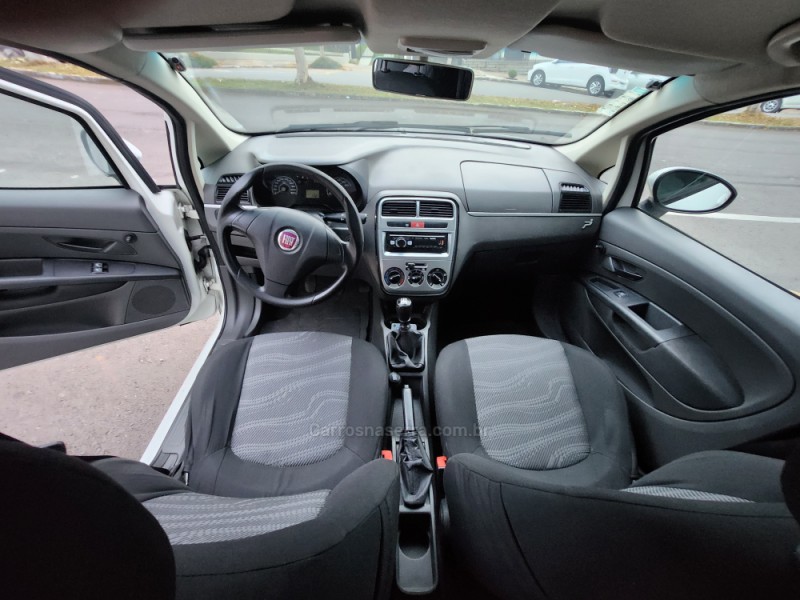 PUNTO 1.4 ATTRACTIVE 8V FLEX 4P MANUAL - 2012 - VERANóPOLIS