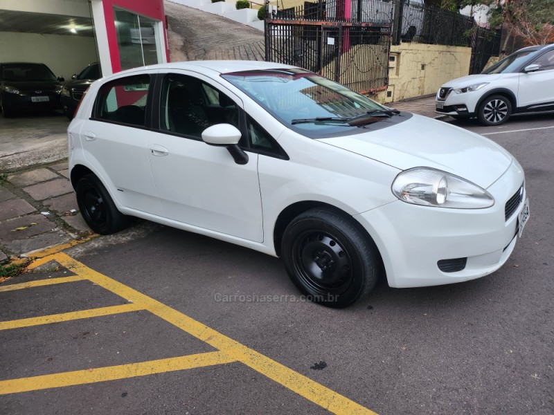 PUNTO 1.4 ATTRACTIVE 8V FLEX 4P MANUAL - 2012 - VERANóPOLIS