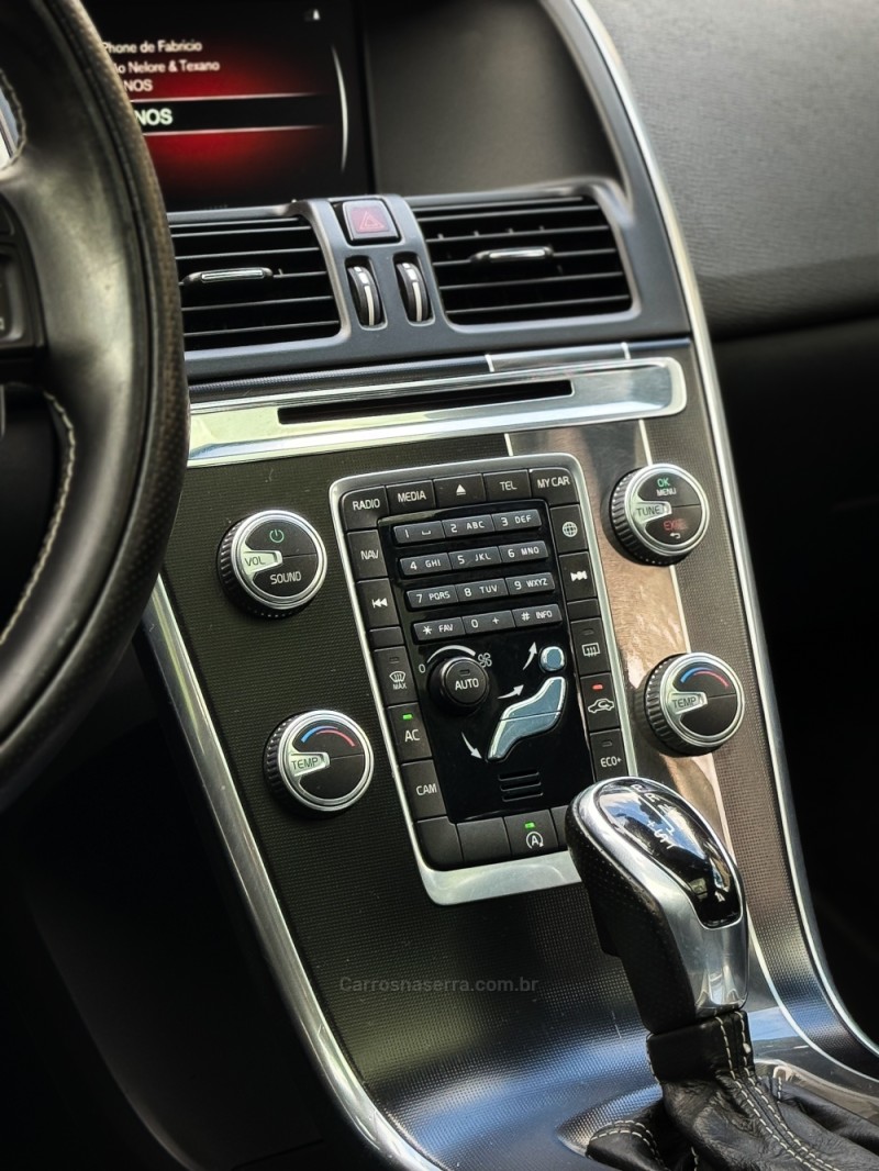 XC60 2.0 T5 R DESIGN TURBO GASOLINA 4P AUTOMÁTICO - 2016 - CANOAS