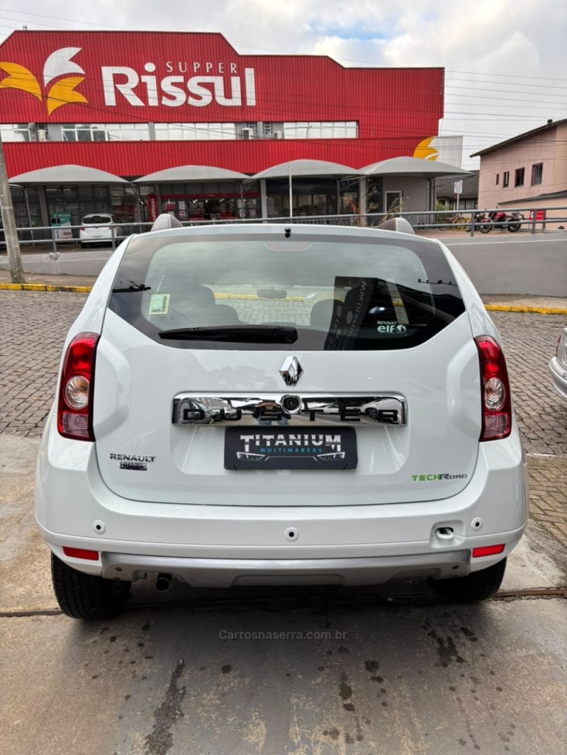 DUSTER 1.6 TECH ROAD 4X2 16V FLEX 4P MANUAL - 2014 - SãO FRANCISCO DE PAULA