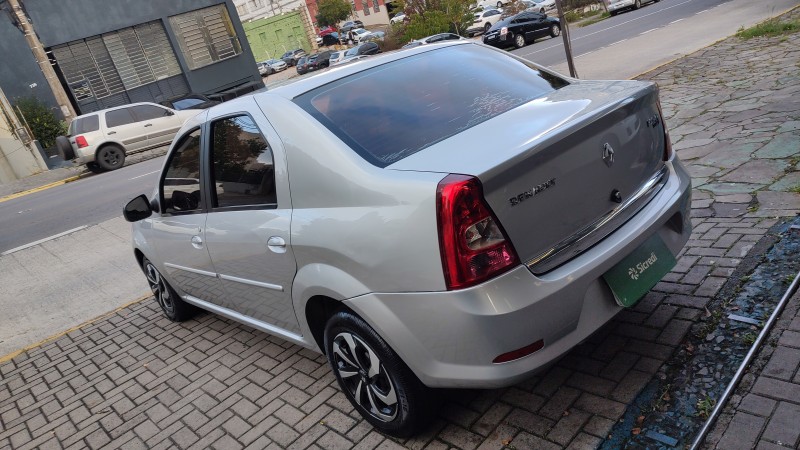 LOGAN 1.6 EXPRESSION 8V HI-FLEX 4P MANUAL - 2012 - CAXIAS DO SUL
