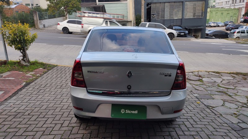 LOGAN 1.6 EXPRESSION 8V HI-FLEX 4P MANUAL - 2012 - CAXIAS DO SUL