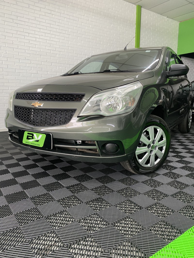 AGILE 1.4 MPFI LT 8V FLEX 4P MANUAL - 2010 - VACARIA