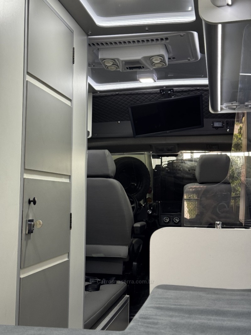 DUCATO 2.2 CARGO 9 16V TURBO DIESEL 4P MANUAL - 2025 - DOIS IRMãOS