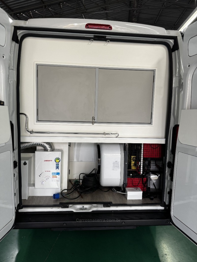 DUCATO 2.2 CARGO 9 16V TURBO DIESEL 4P MANUAL - 2025 - DOIS IRMãOS