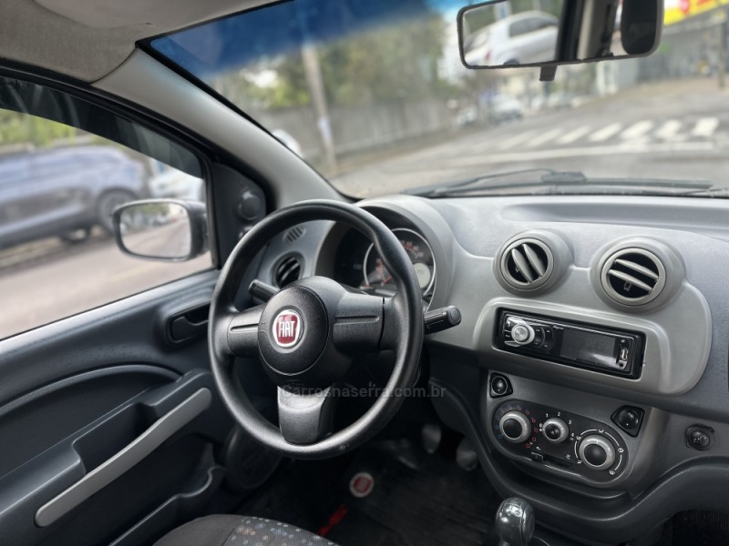 UNO 1.0 VIVACE 8V FLEX 2P MANUAL - 2013 - PAROBé