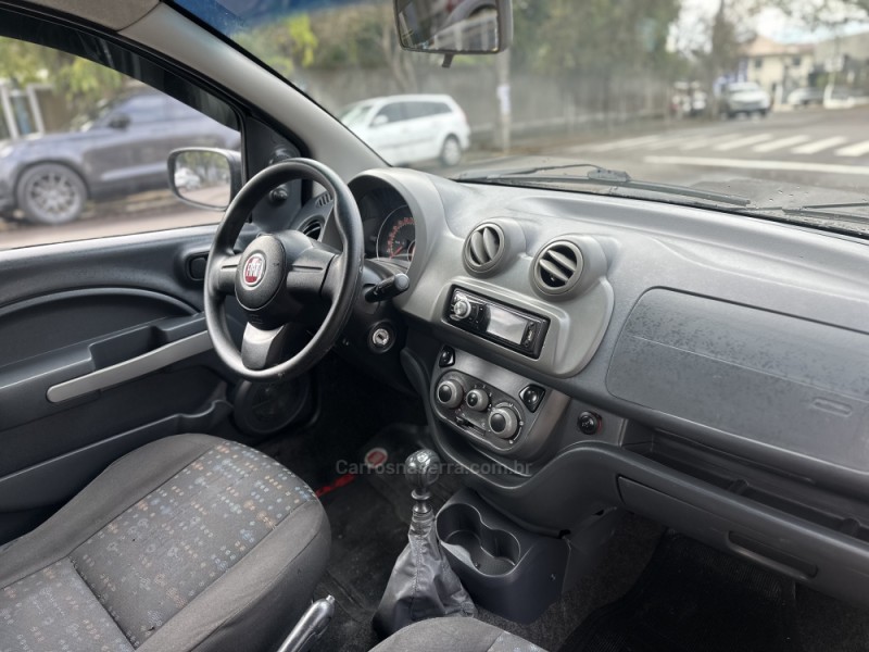 UNO 1.0 VIVACE 8V FLEX 2P MANUAL - 2013 - PAROBé