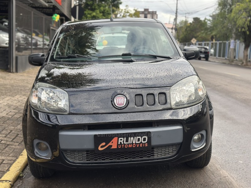 UNO 1.0 VIVACE 8V FLEX 2P MANUAL - 2013 - PAROBé
