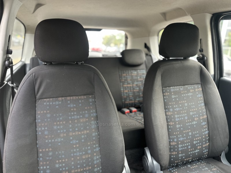 UNO 1.0 VIVACE 8V FLEX 2P MANUAL - 2013 - PAROBé
