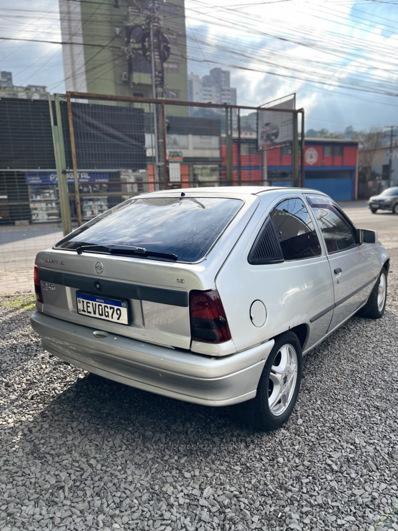 KADETT 1.8 EFI GL 8V GASOLINA 2P MANUAL - 1997 - CAXIAS DO SUL