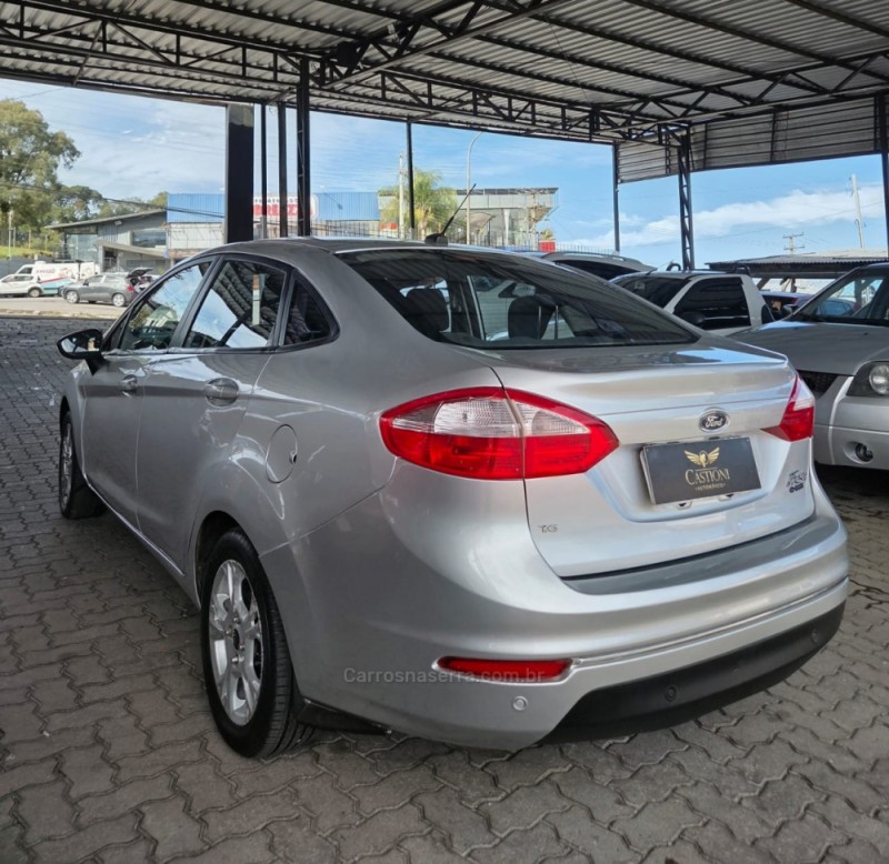 FIESTA 1.6 SE SEDAN 16V FLEX 4P MANUAL - 2016 - CAXIAS DO SUL
