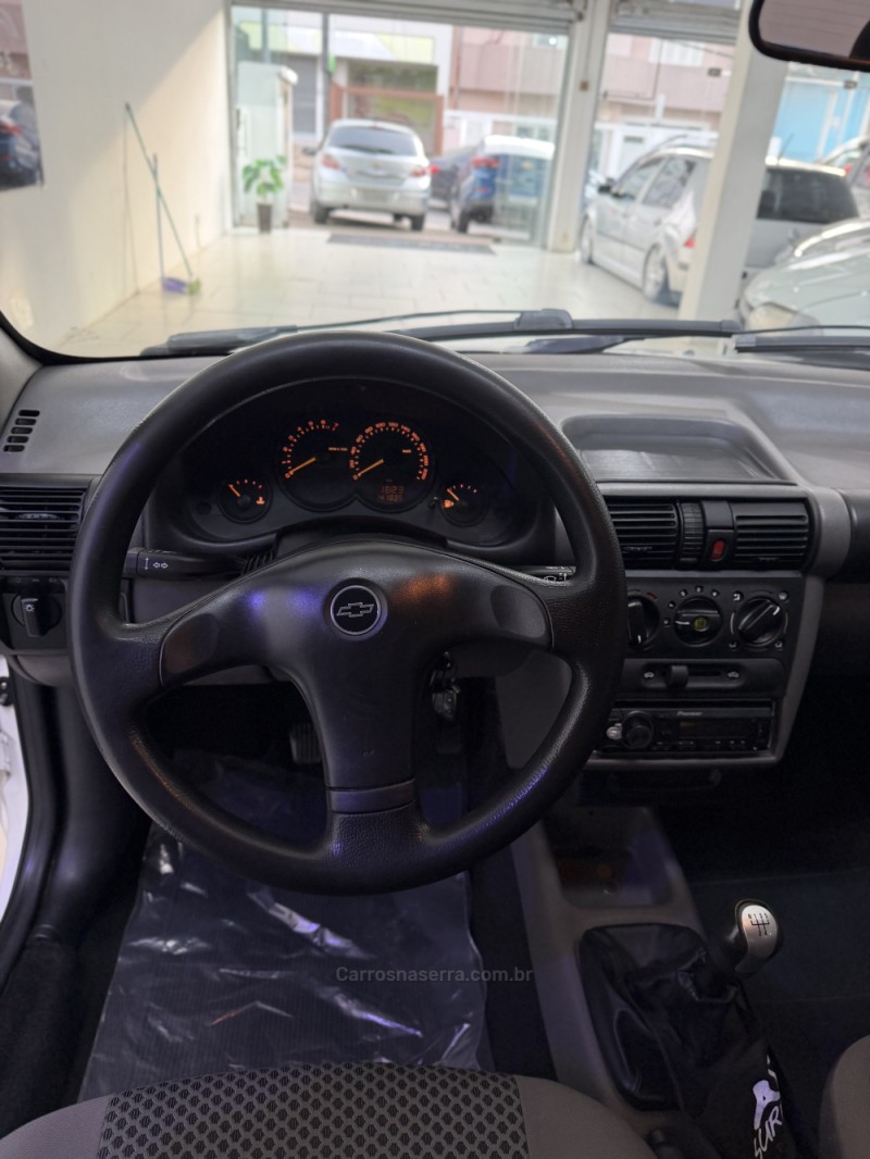CORSA 1.0 MPFI VHC SEDAN 8V GASOLINA 4P MANUAL - 2010 - CAXIAS DO SUL