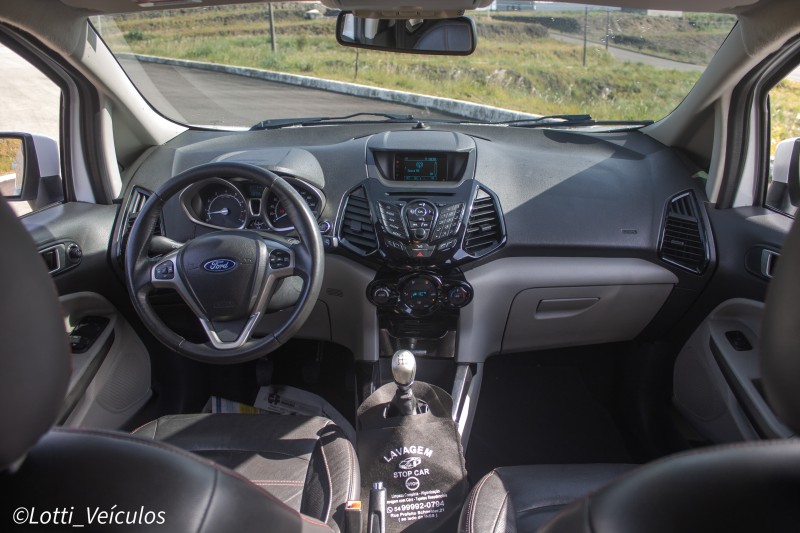 ECOSPORT 1.6 TITANIUM 16V FLEX 4P MANUAL - 2014 - FARROUPILHA