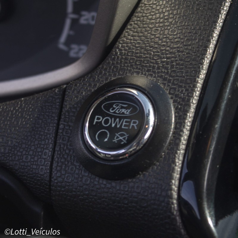 ECOSPORT 1.6 TITANIUM 16V FLEX 4P MANUAL - 2014 - FARROUPILHA
