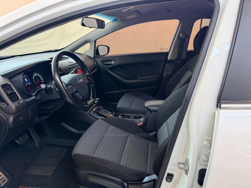 CERATO 1.6 SX 16V FLEX 4P AUTOMÁTICO - 2019 - PORTO ALEGRE