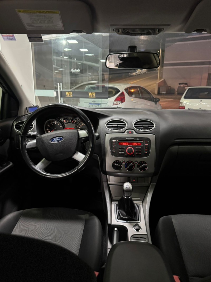 FOCUS 1.6 GLX 16V FLEX 4P MANUAL - 2013 - BENTO GONçALVES