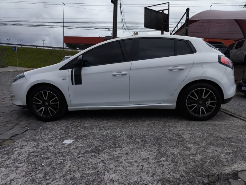 BRAVO 1.8 SPORTING 16V FLEX 4P AUTOMATIZADO - 2014 - FARROUPILHA
