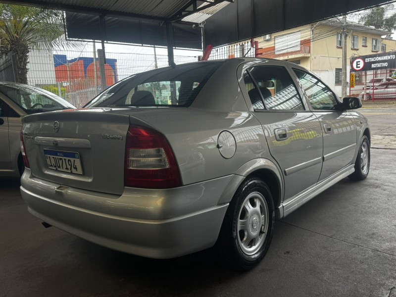 ASTRA 1.8 MPFI MILLENIUM II SEDAN 8V GASOLINA 4P MANUAL - 2001 - CAXIAS DO SUL