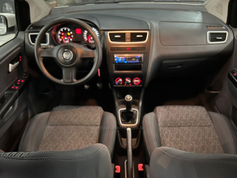 FOX 1.6 MI 8V FLEX 4P MANUAL - 2013 - CAXIAS DO SUL