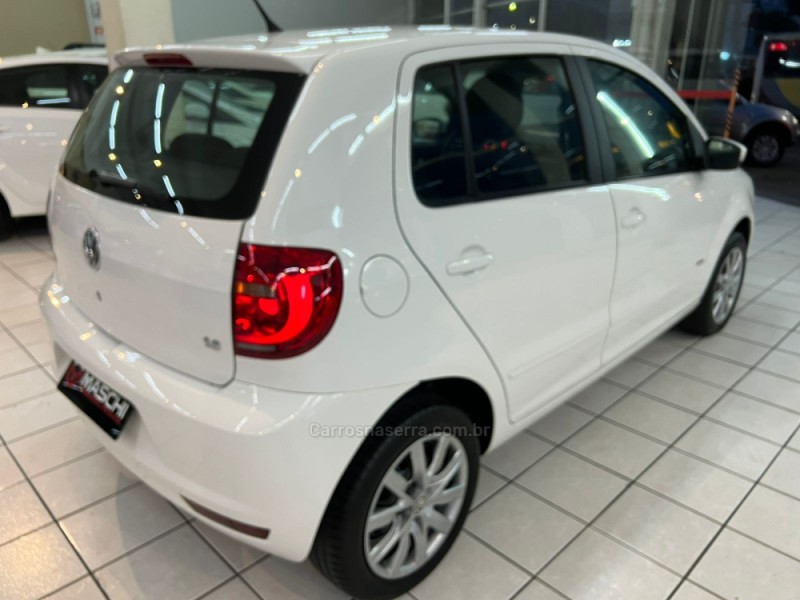 FOX 1.6 MI 8V FLEX 4P MANUAL - 2013 - CAXIAS DO SUL