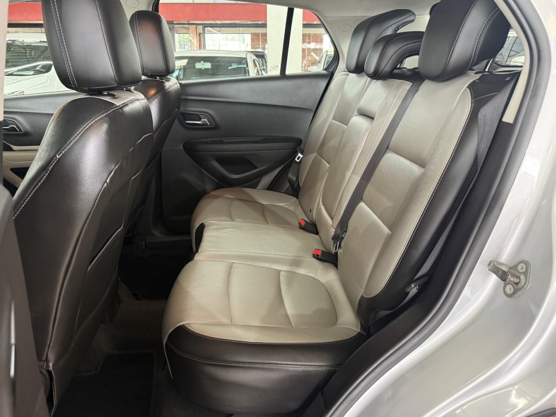 TRACKER 1.8 MPFI LTZ 4X2 16V FLEX 4P AUTOMÁTICO - 2016 - FARROUPILHA