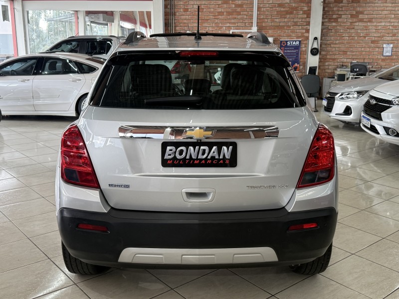 TRACKER 1.8 MPFI LTZ 4X2 16V FLEX 4P AUTOMÁTICO - 2016 - FARROUPILHA