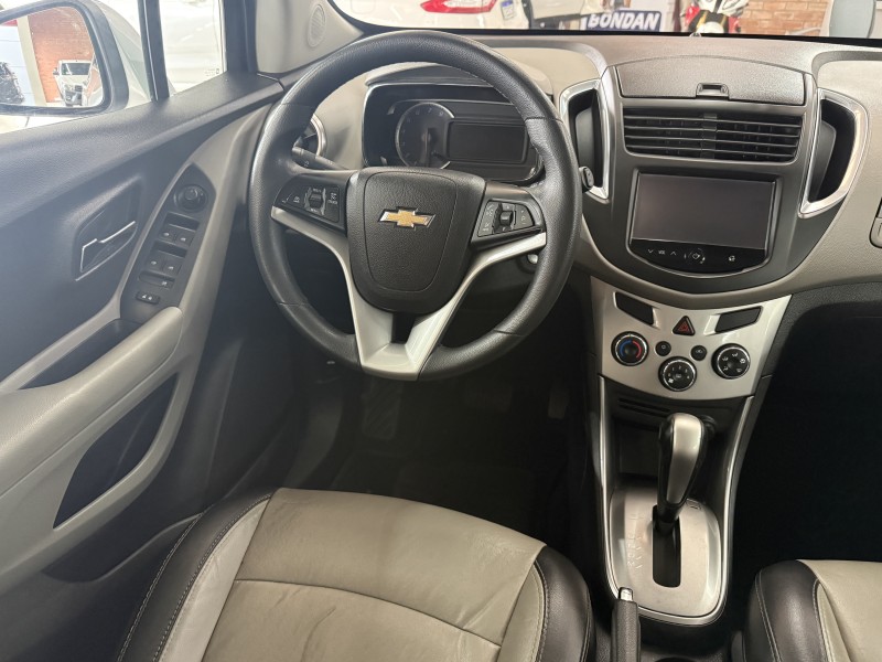 TRACKER 1.8 MPFI LTZ 4X2 16V FLEX 4P AUTOMÁTICO - 2016 - FARROUPILHA