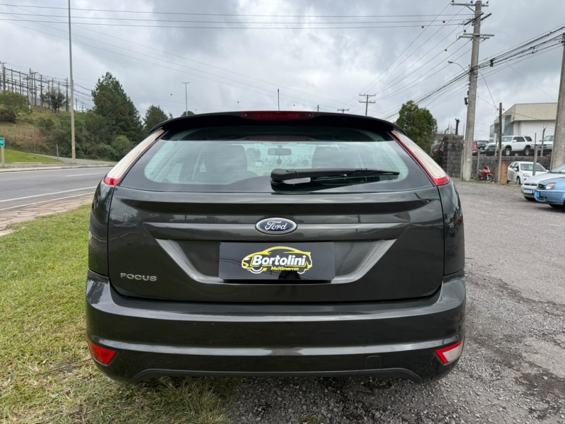 FOCUS 1.6 GLX 16V FLEX 4P MANUAL - 2013 - FARROUPILHA
