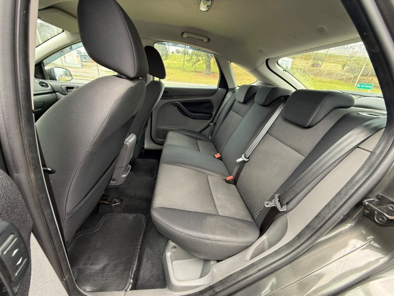 FOCUS 1.6 GLX 16V FLEX 4P MANUAL - 2013 - FARROUPILHA
