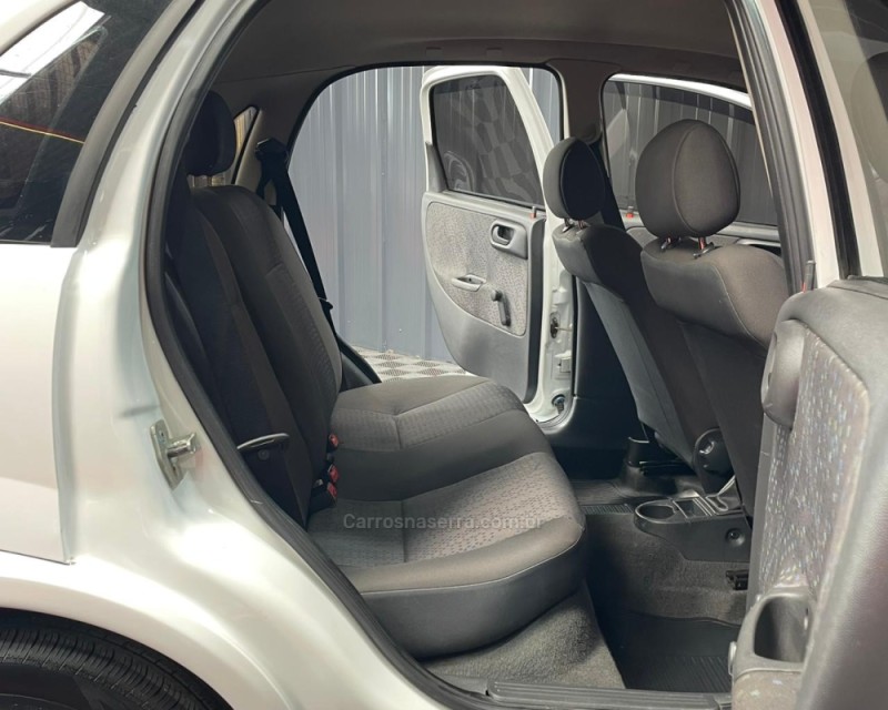 CORSA 1.4 MPFI MAXX 8V FLEX 4P MANUAL - 2012 - VACARIA