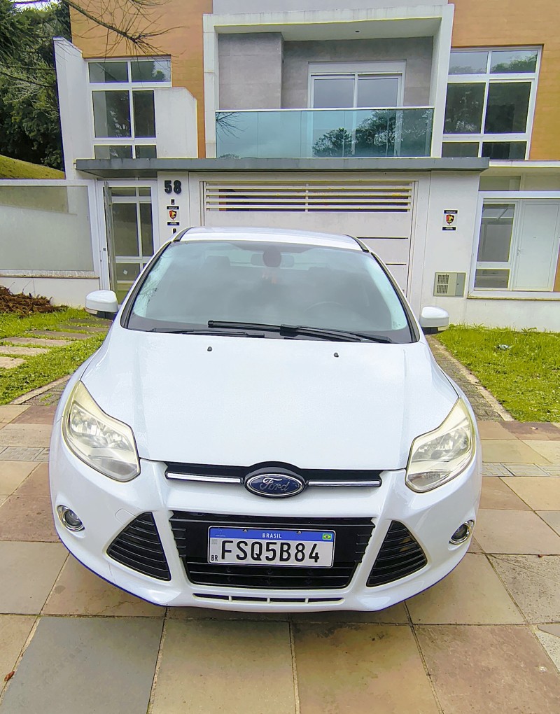 FOCUS 2.0 FC 16V FLEX 4P AUTOMÁTICO - 2015 - FARROUPILHA