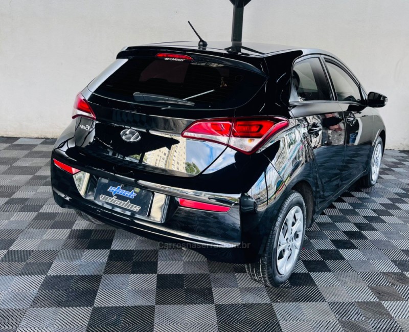 HB20 1.0 COMFORT 16V FLEX 4P MANUAL - 2017 - NOVO HAMBURGO