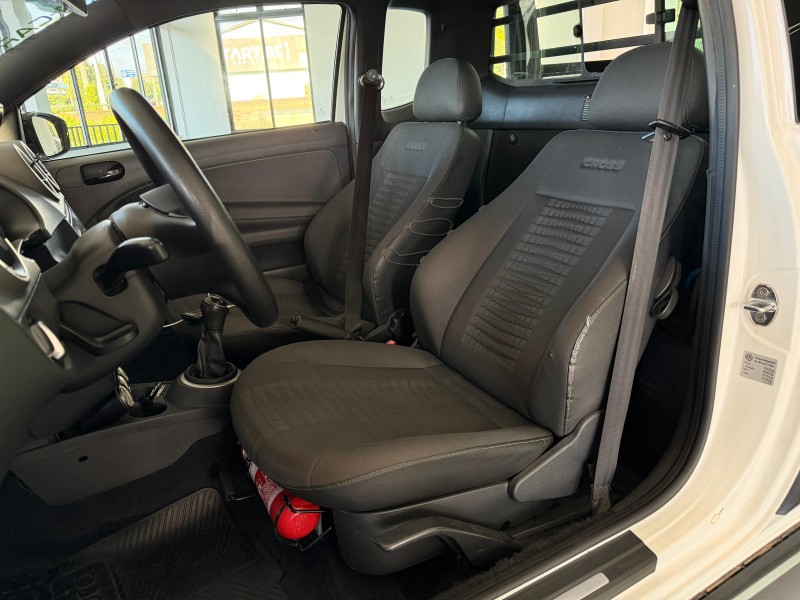 SAVEIRO 1.6 CROSS CE 8V FLEX 2P MANUAL - 2014 - FELIZ