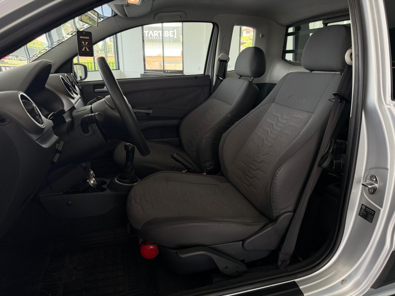 SAVEIRO 1.6 CROSS CE 8V FLEX 2P MANUAL - 2012 - FELIZ