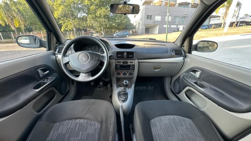 SYMBOL 1.6 EXPRESSION 8V FLEX 4P MANUAL - 2010 - NOVO HAMBURGO