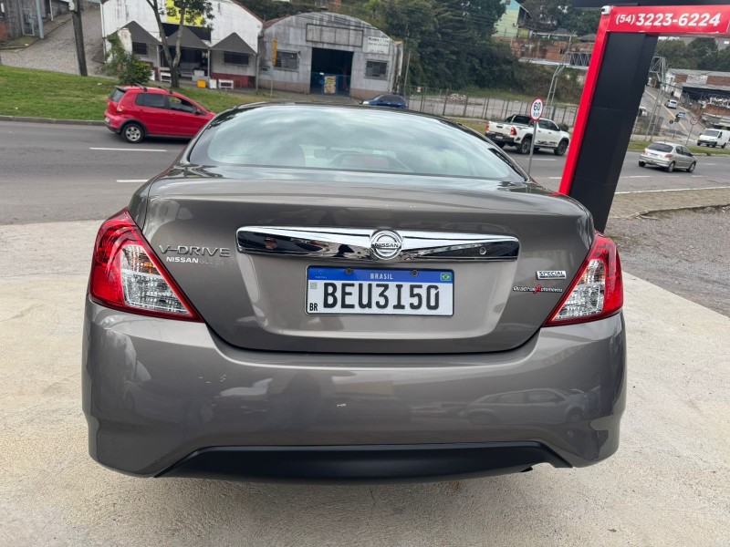 VERSA 1.6 V-DRIVE PLUS 16V FLEX 4P AUTOMÁTICO - 2021 - CAXIAS DO SUL