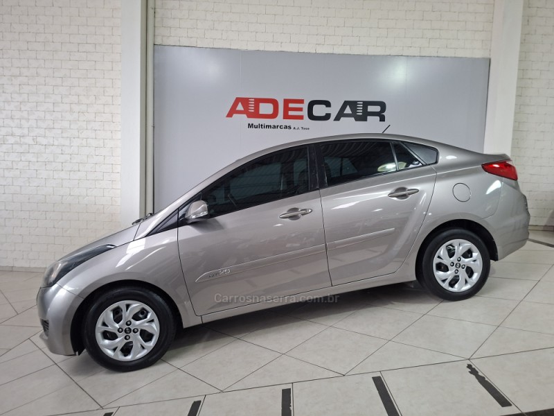 HB20S 1.0 COMFORT PLUS 12V FLEX 4P MANUAL - 2018 - FARROUPILHA