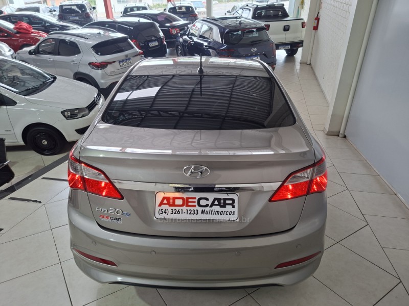 HB20S 1.0 COMFORT PLUS 12V FLEX 4P MANUAL - 2018 - FARROUPILHA