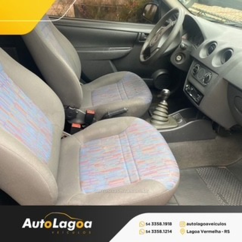 CELTA 1.0 MPFI LIFE 8V FLEX 4P MANUAL - 2011 - LAGOA VERMELHA