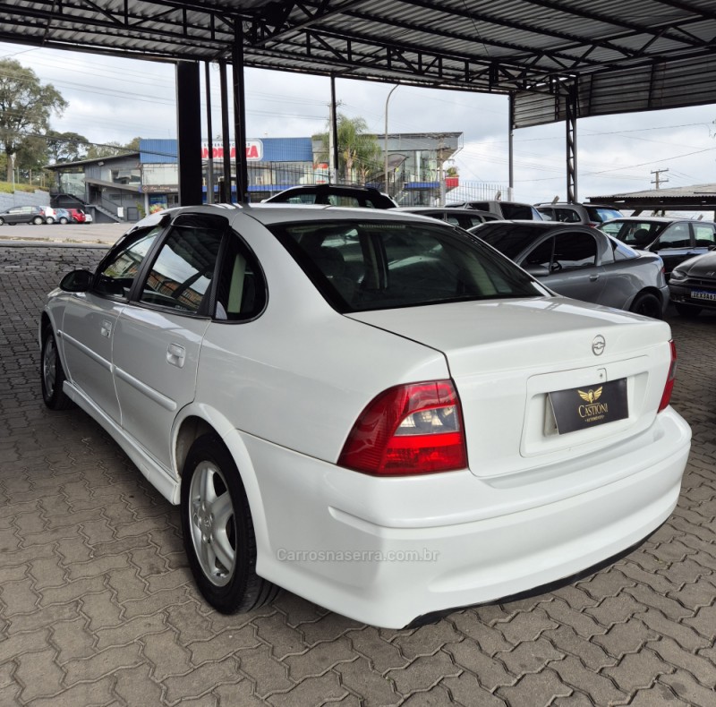 VECTRA 2.2 MPFI GL 8V GASOLINA 4P MANUAL - 2003 - CAXIAS DO SUL