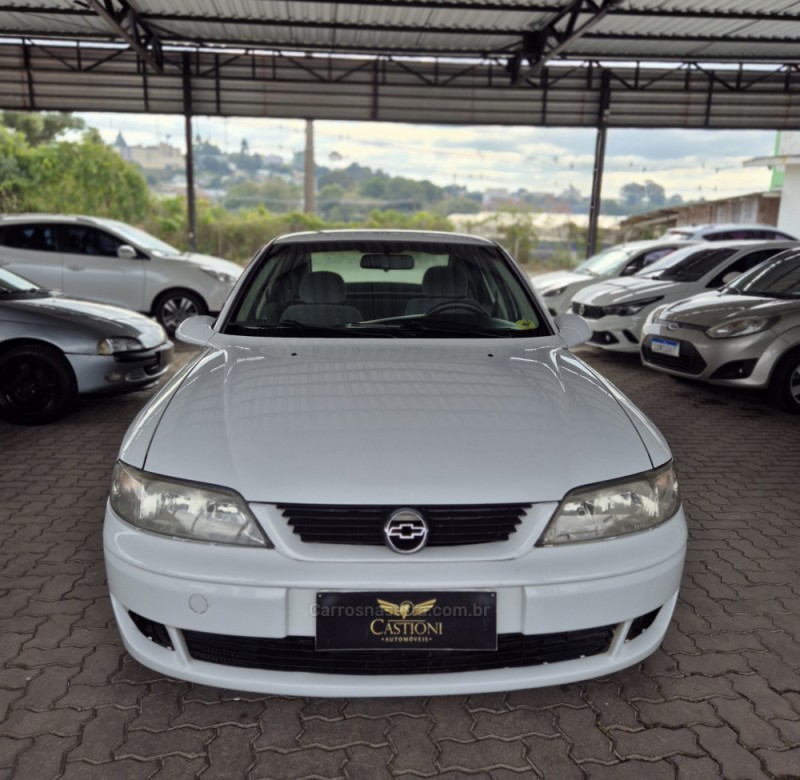 VECTRA 2.2 MPFI GL 8V GASOLINA 4P MANUAL - 2003 - CAXIAS DO SUL